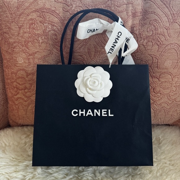 Chanel shopping bag - Picture 2 of 3